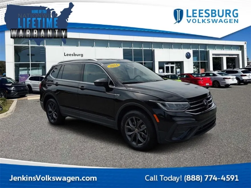 2024 Volkswagen Tiguan SE Wolfsburg Edition photo 1