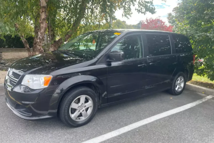 2011 Dodge Grand Caravan Mainstreet photo 1
