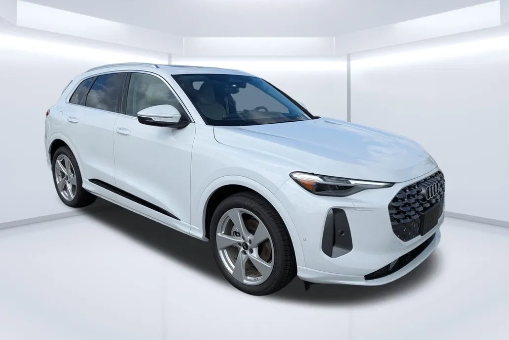 2025 Audi Q5 Premium Prestige photo 1