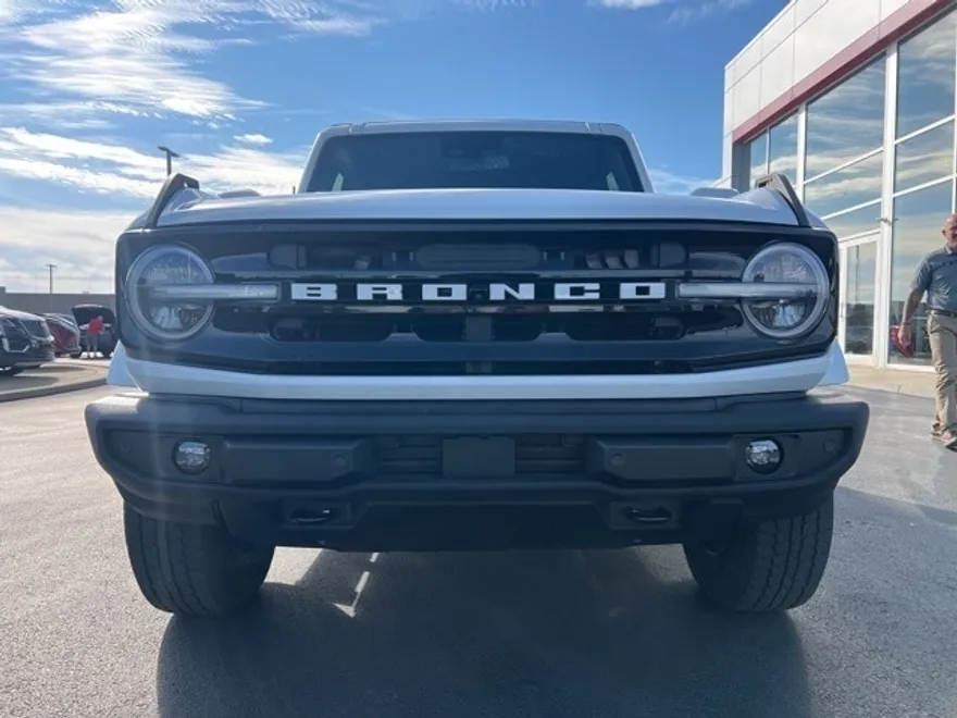 2021 Ford Bronco Outer Banks photo 1