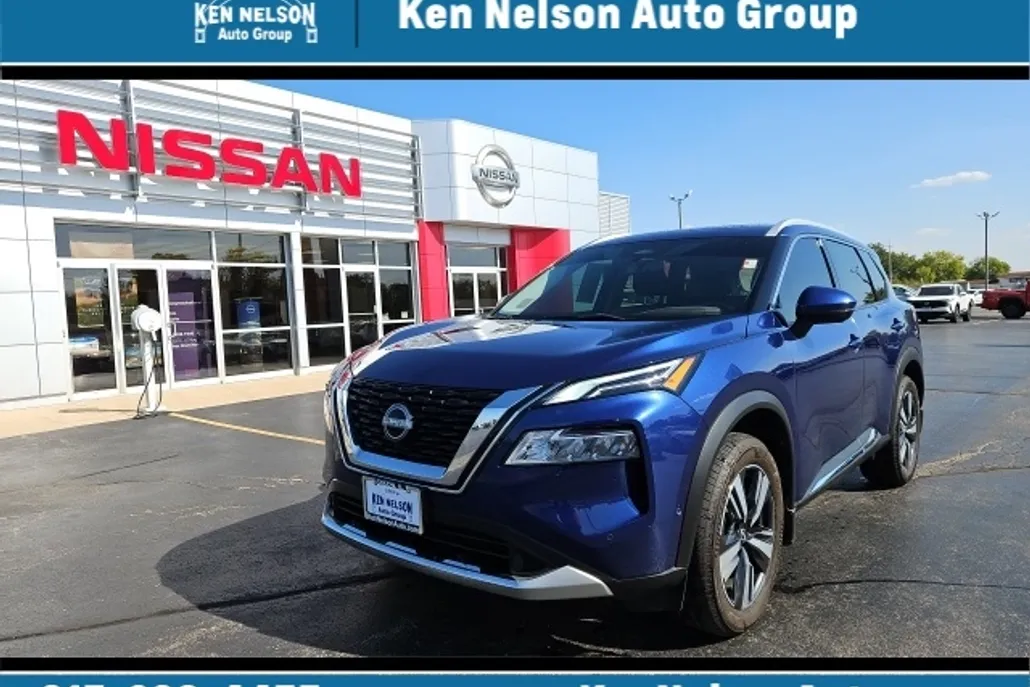 2023 Nissan Rogue Platinum photo 1