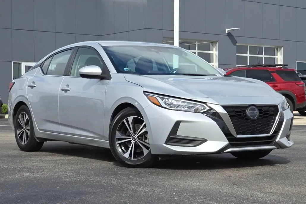 2023 Nissan Sentra SV photo 1