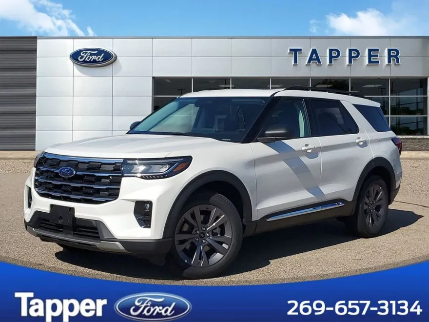 2025 Ford Explorer photo 1