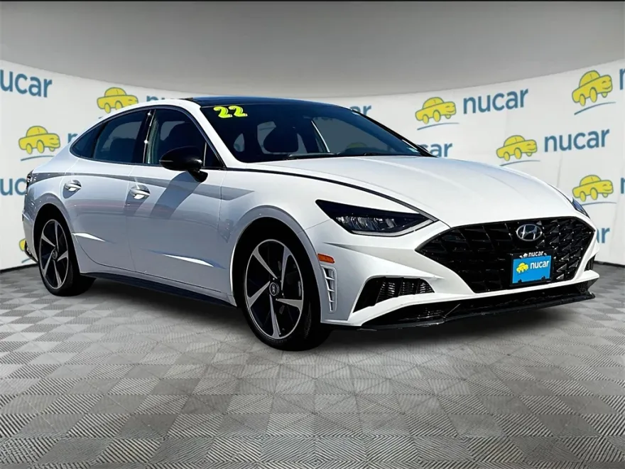 2022 Hyundai Sonata SEL Plus photo 1