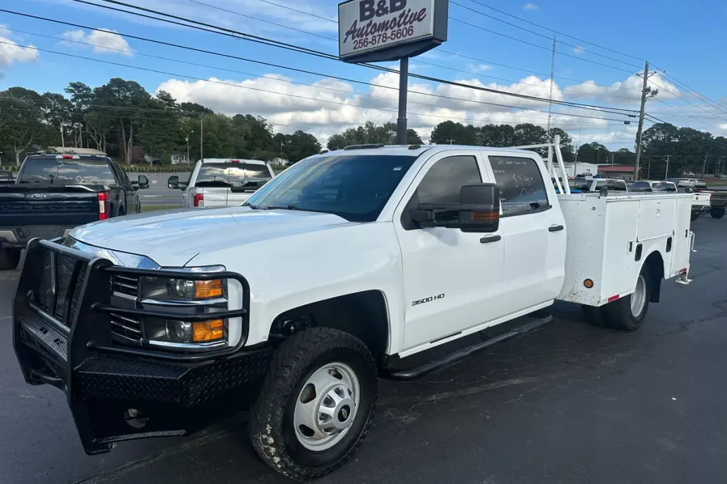 2018 Chevrolet Silverado 3500HD Work Truck photo 1