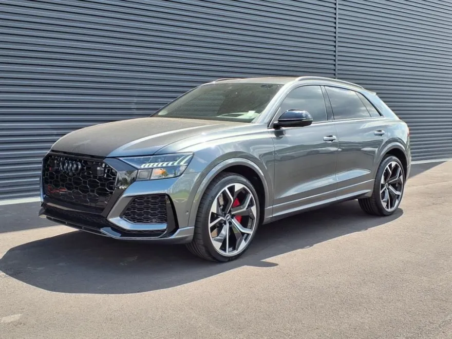 2022 Audi RS Q8 photo 1