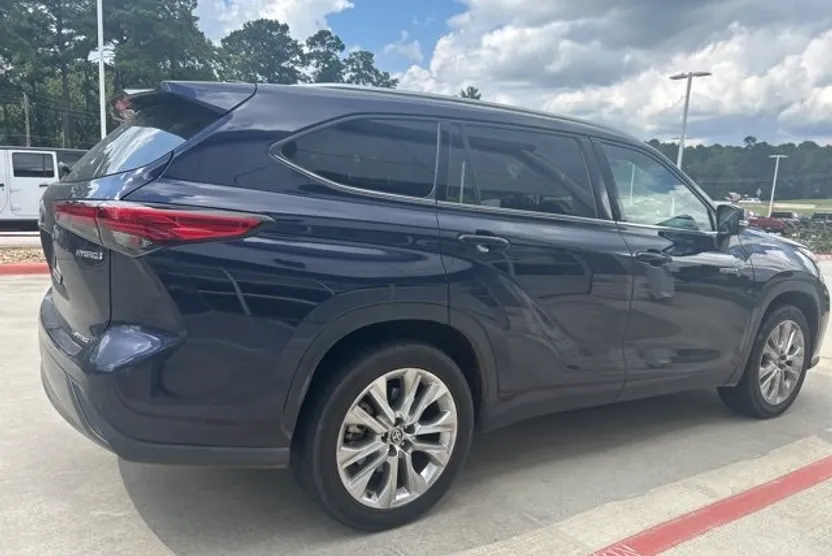 2020 Toyota Highlander Hybrid Limited photo 1