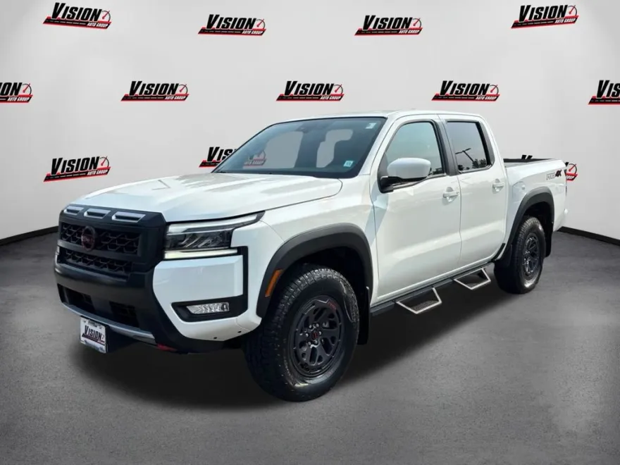 2025 Nissan Frontier PRO-4X photo 1