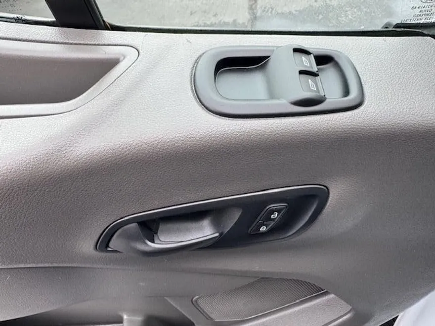 2020 Ford Transit Cargo Van photo 1
