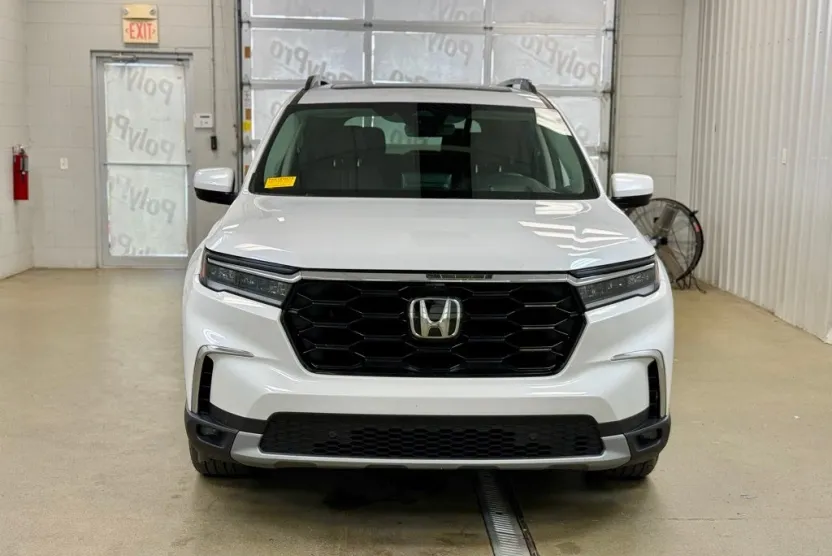 2025 Honda Pilot Elite photo 1