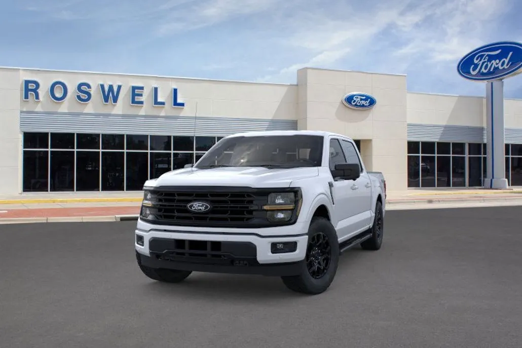 2025 Ford F-150 XLT photo 1