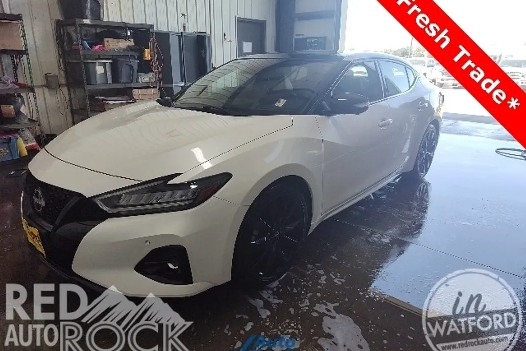 2023 Nissan Maxima SR photo 1