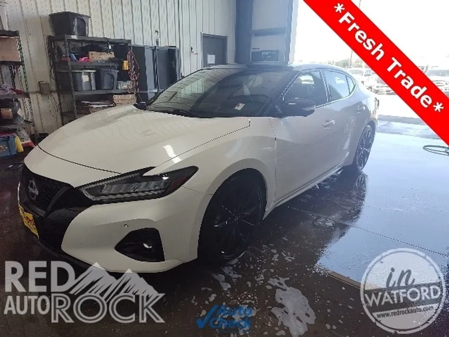 2023 Nissan Maxima SR photo 1