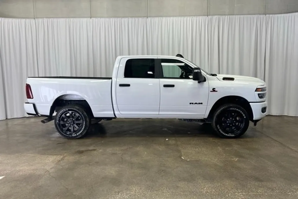 2025 Ram 2500 Big Horn photo 1