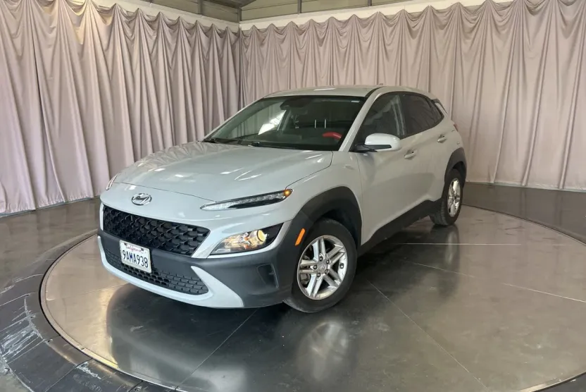 2022 Hyundai Kona SE photo 1