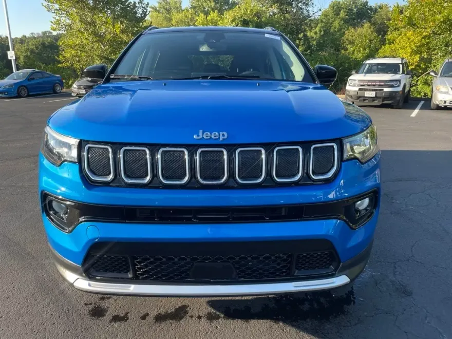 2022 Jeep Compass Limited photo 1