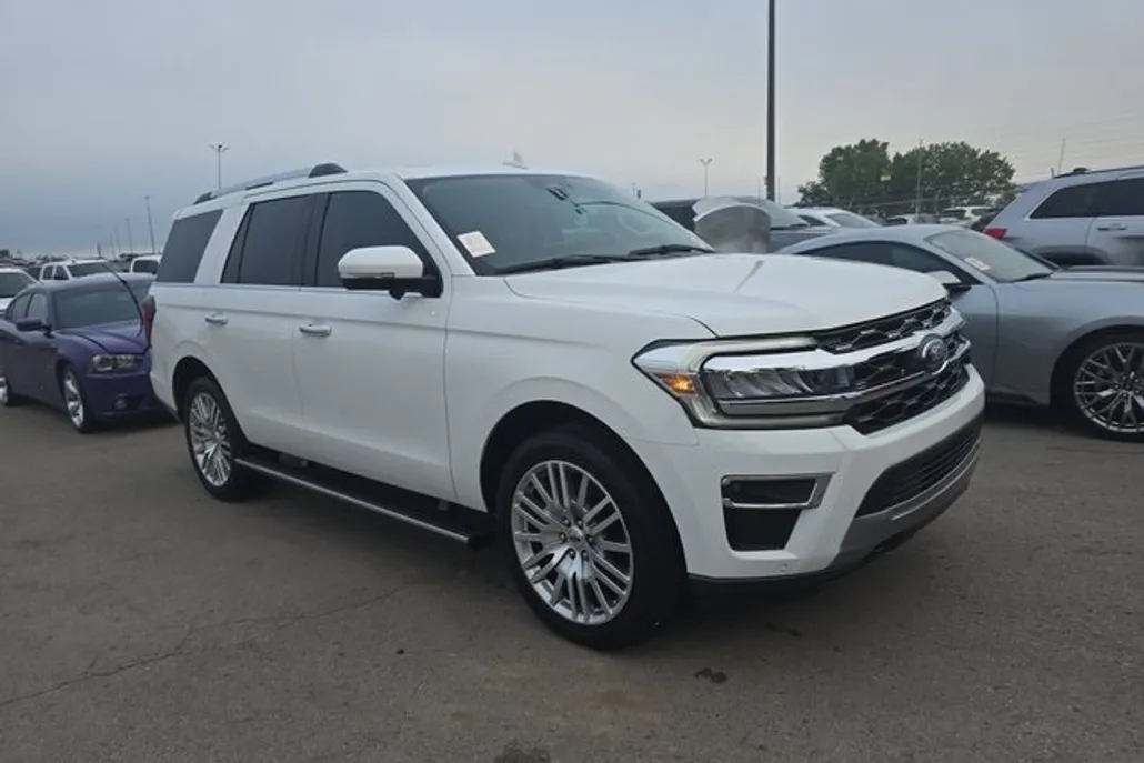 2024 Ford Expedition Limited photo 1