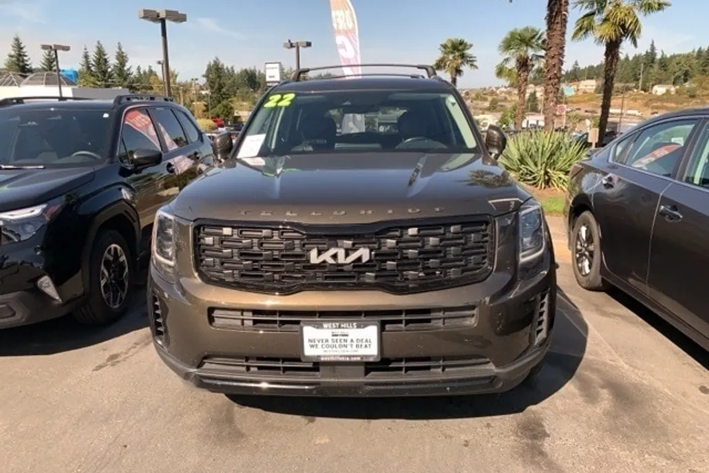 2022 Kia Telluride EX photo 1