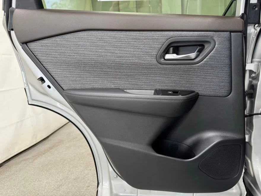 2023 Nissan Rogue SV AWD photo 22
