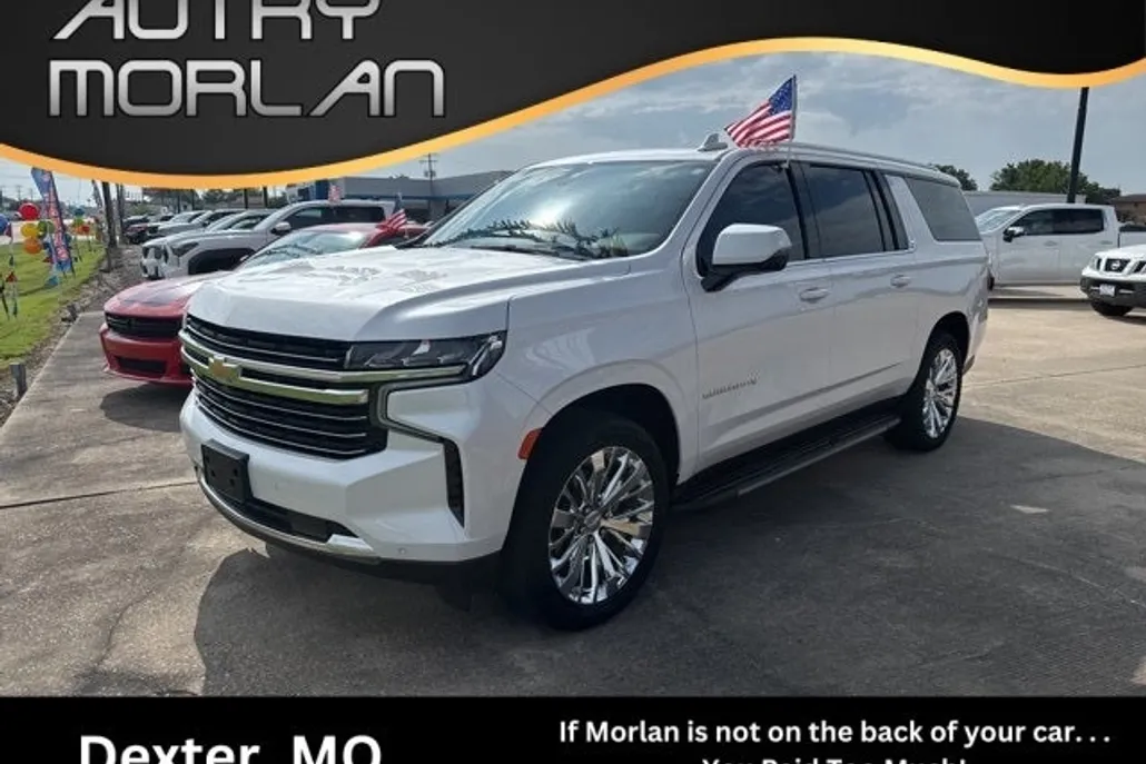 2021 Chevrolet Suburban LT photo 1