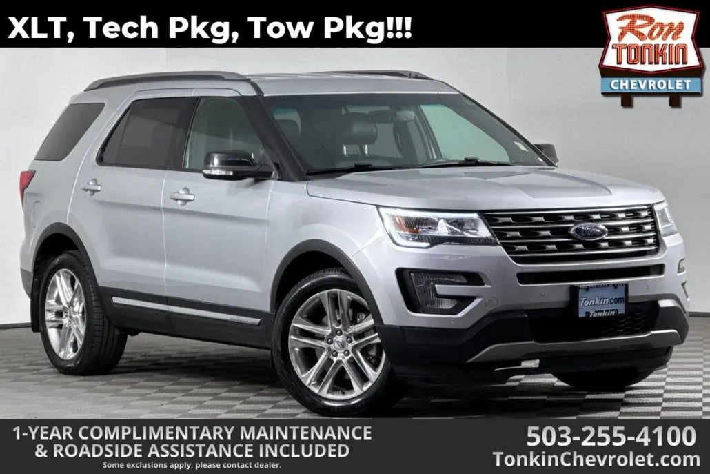 2017 Ford Explorer XLT photo 1