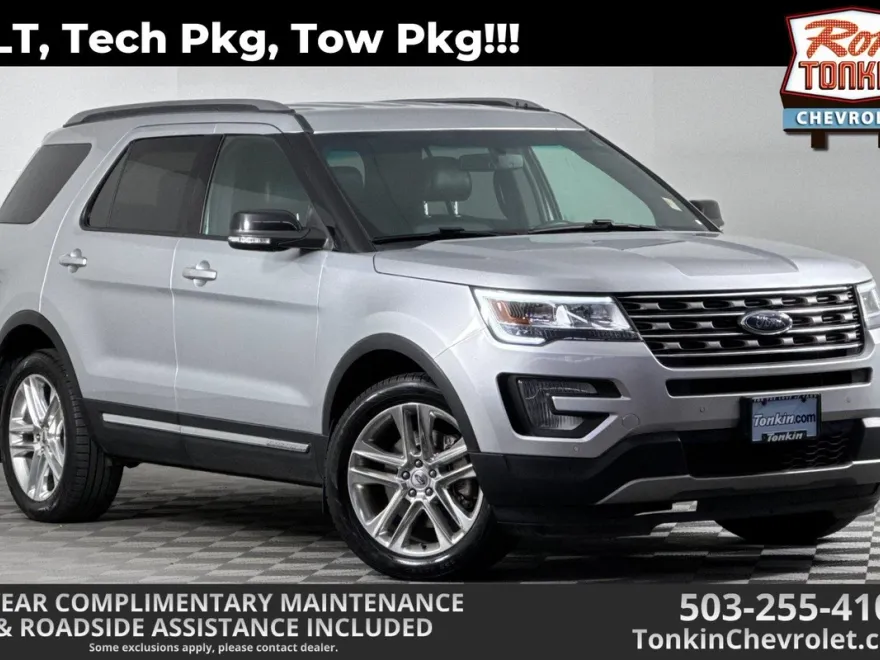 2017 Ford Explorer XLT photo 1