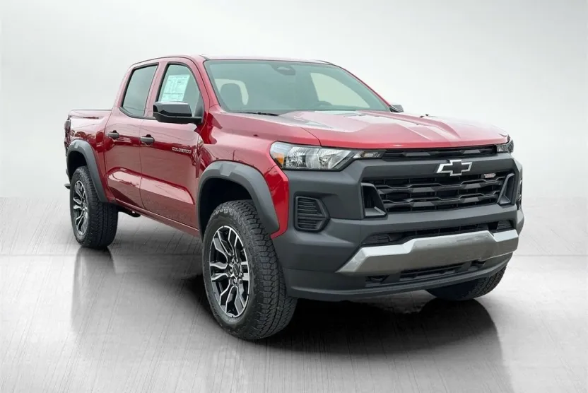 2026 Chevrolet Colorado Trail Boss photo 1