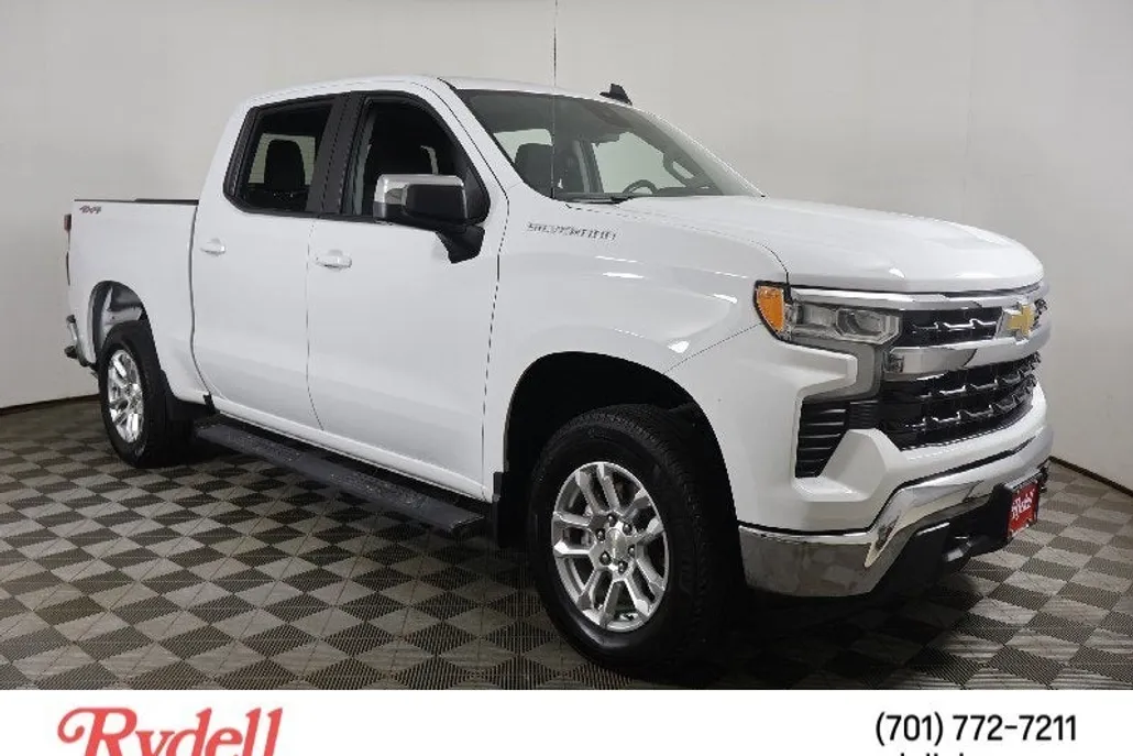 2022 Chevrolet Silverado 1500 LT photo 1