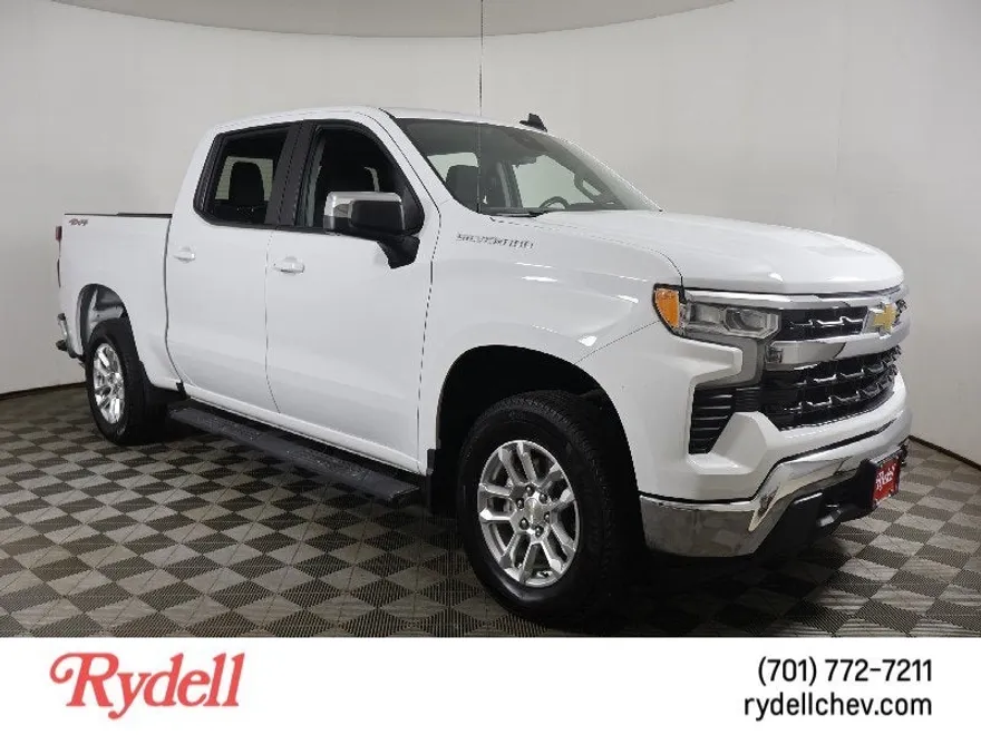 2022 Chevrolet Silverado 1500 LT photo 1