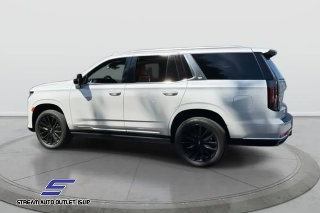 2023 Cadillac Escalade Premium Luxury photo 1