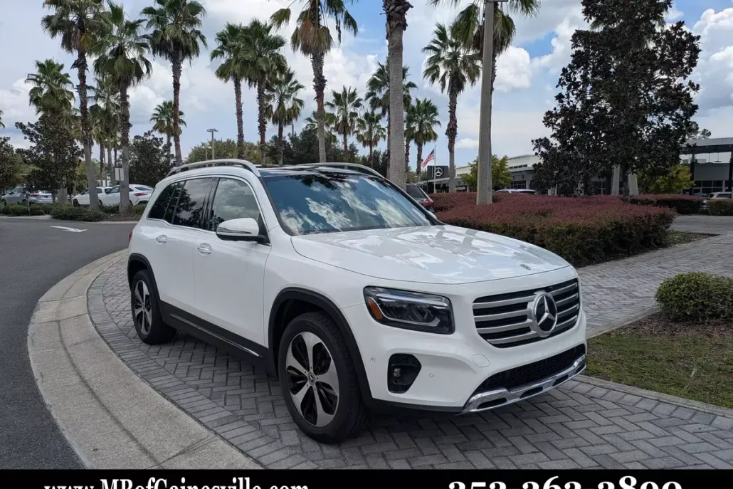 2026 Mercedes Benz GLB 250 photo 1