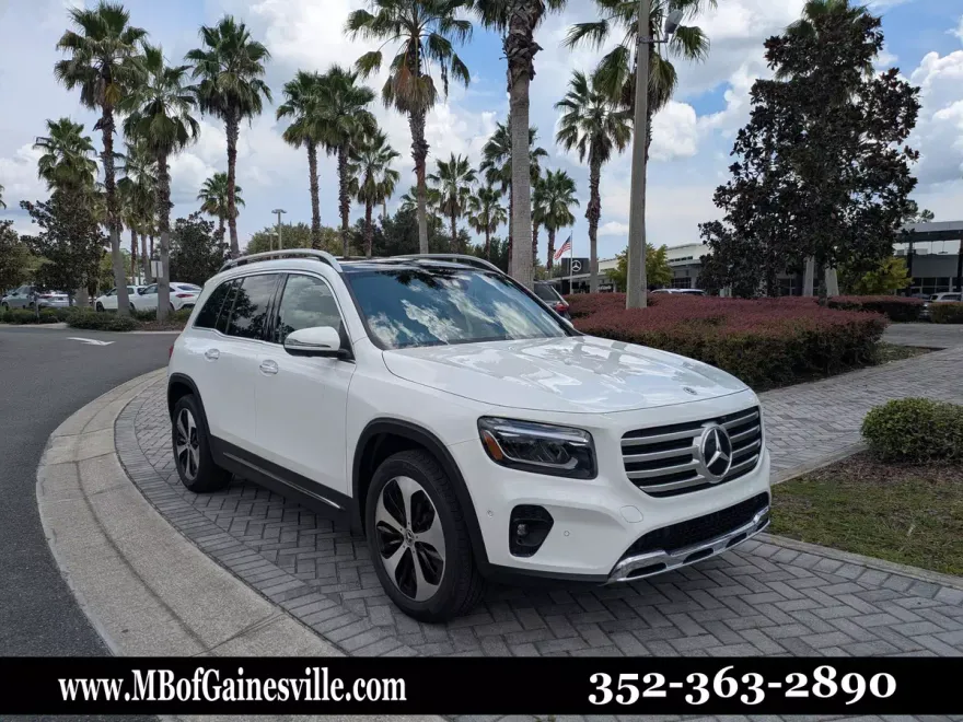 2026 Mercedes Benz GLB 250 photo 1