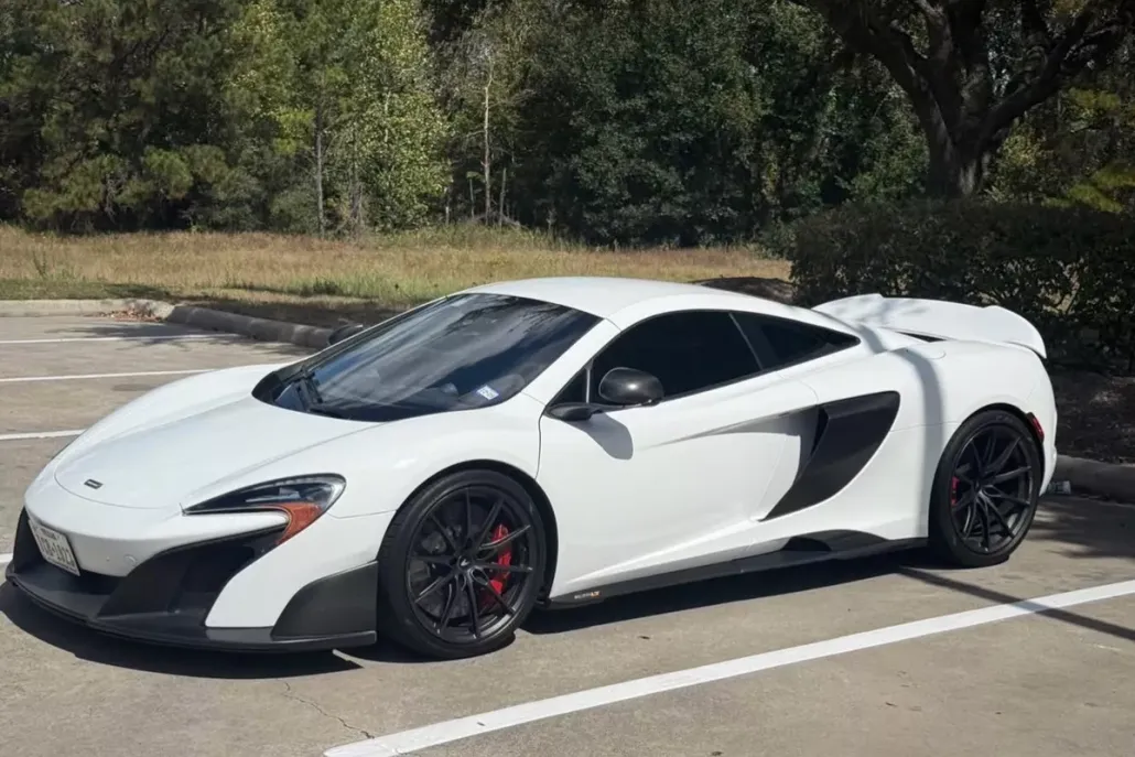 2016 Mclaren 675LT photo 1