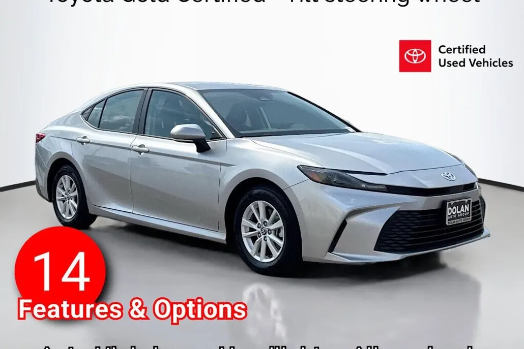 2025 Toyota Camry LE photo 1