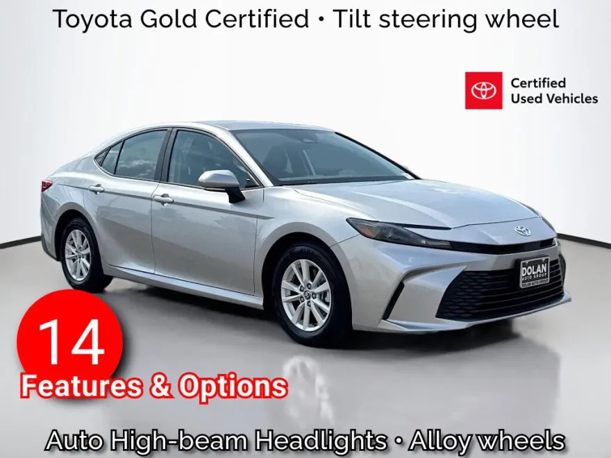 2025 Toyota Camry LE photo 1