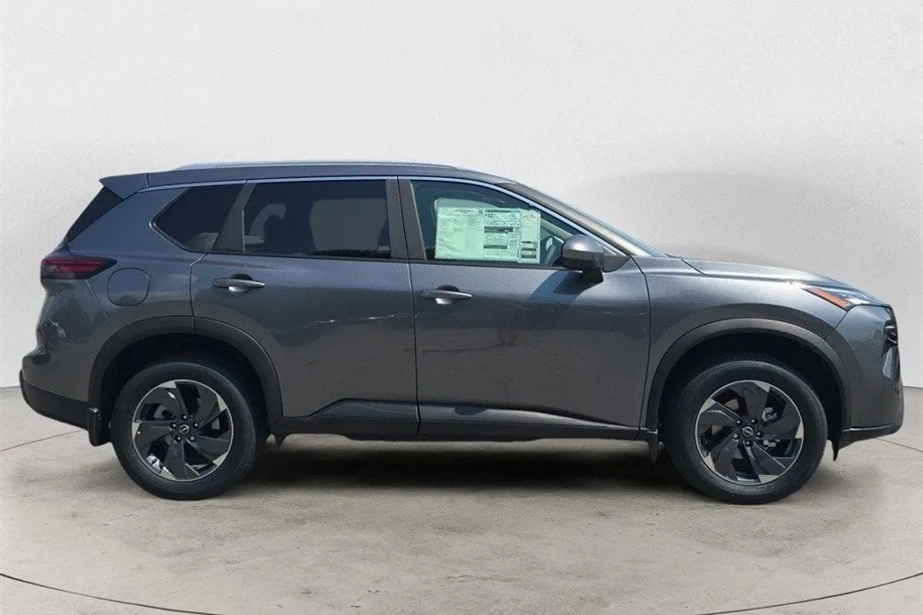 2026 Nissan Rogue SV photo 1