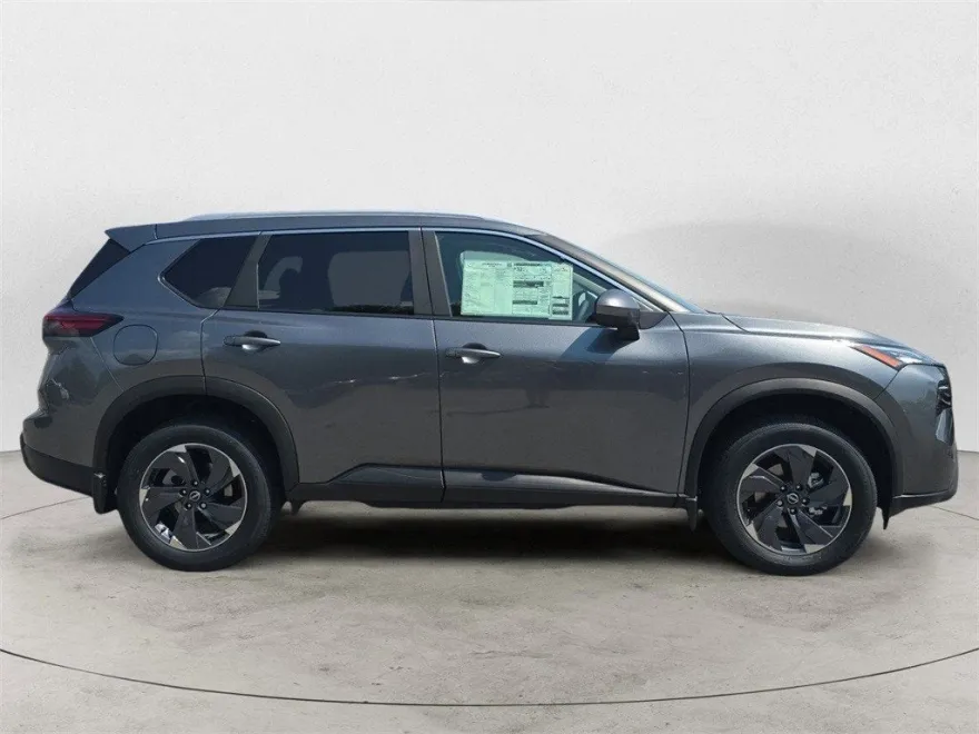 2026 Nissan Rogue SV photo 1