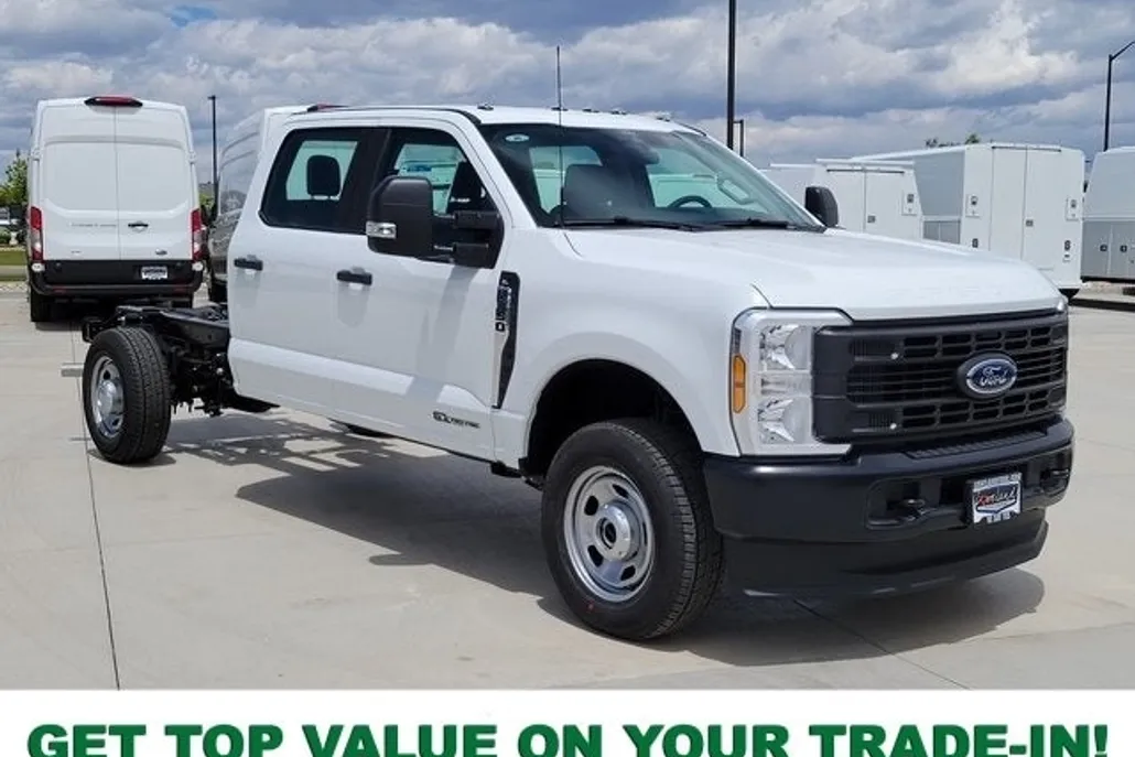 2025 Ford F-350 photo 1