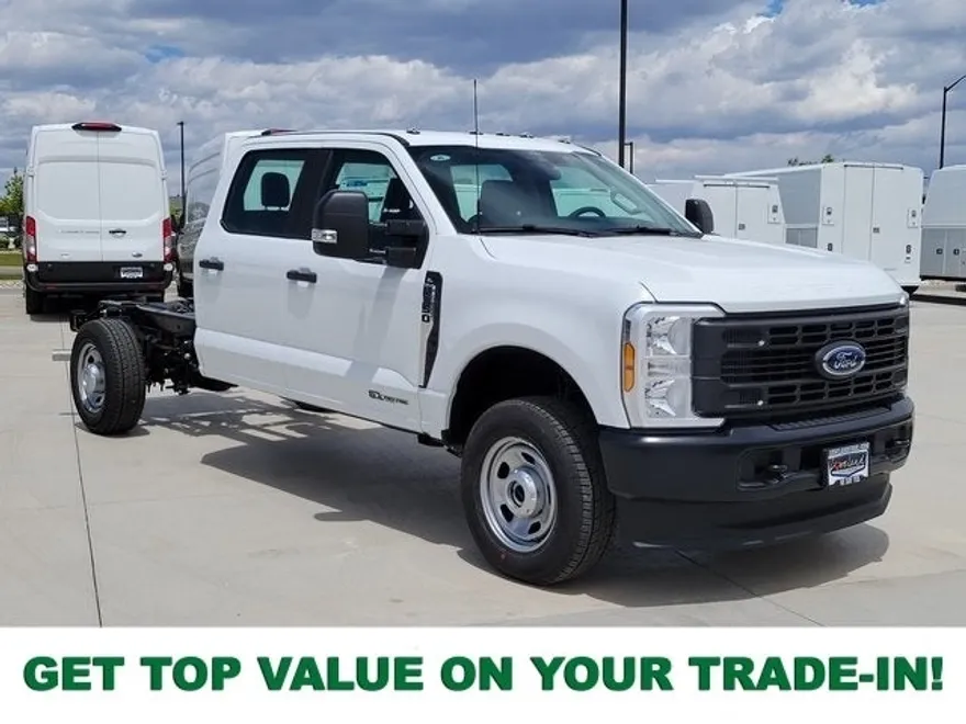 2025 Ford F-350 photo 1