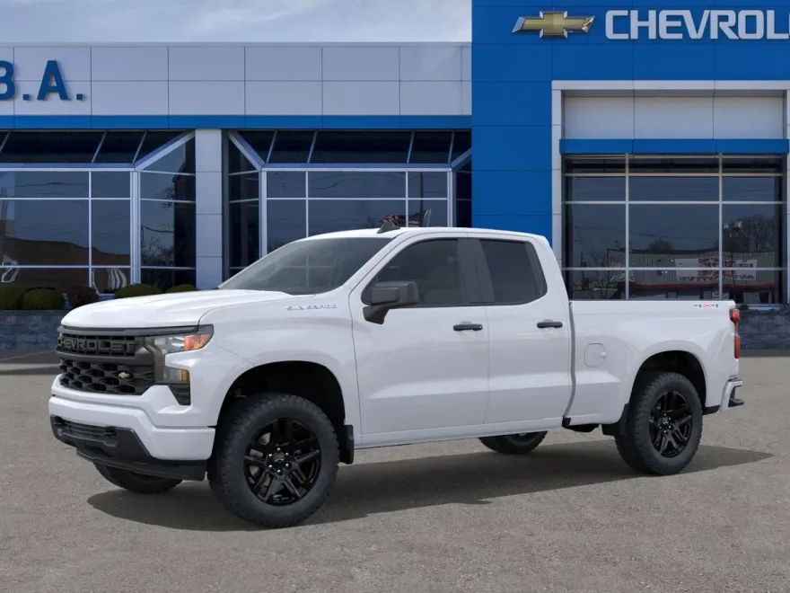 2026 Chevrolet Silverado 1500 Custom photo 1