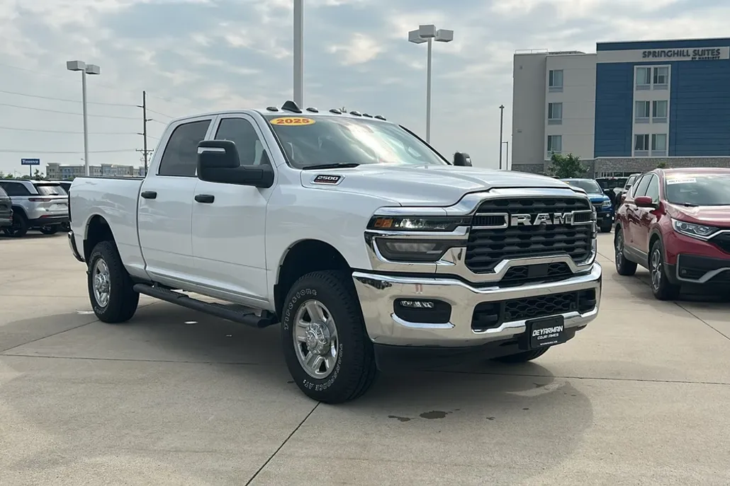 2025 Ram 2500 Tradesman photo 1
