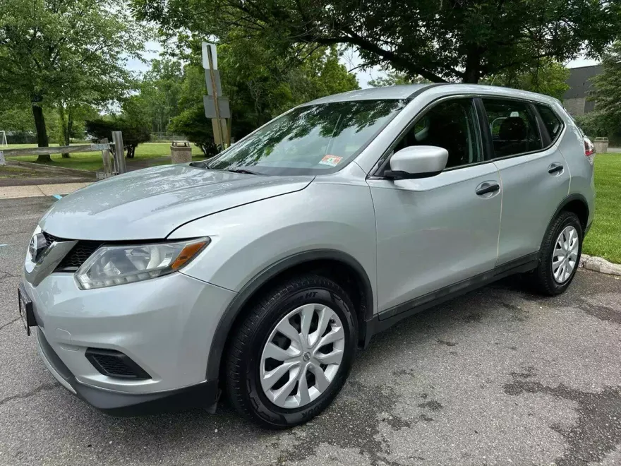 2016 Nissan Rogue SL photo 1