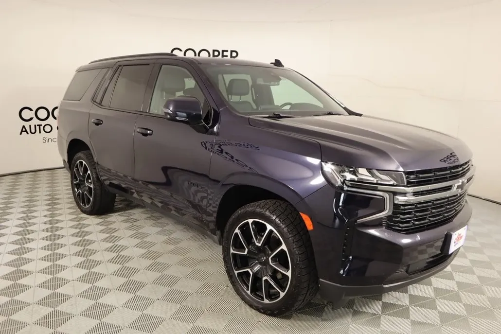 2022 Chevrolet Tahoe RST photo 1