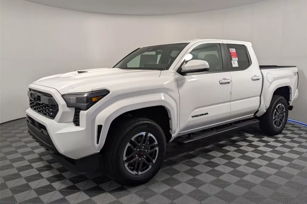 2025 Toyota Tacoma TRD Sport Double Cab photo 1