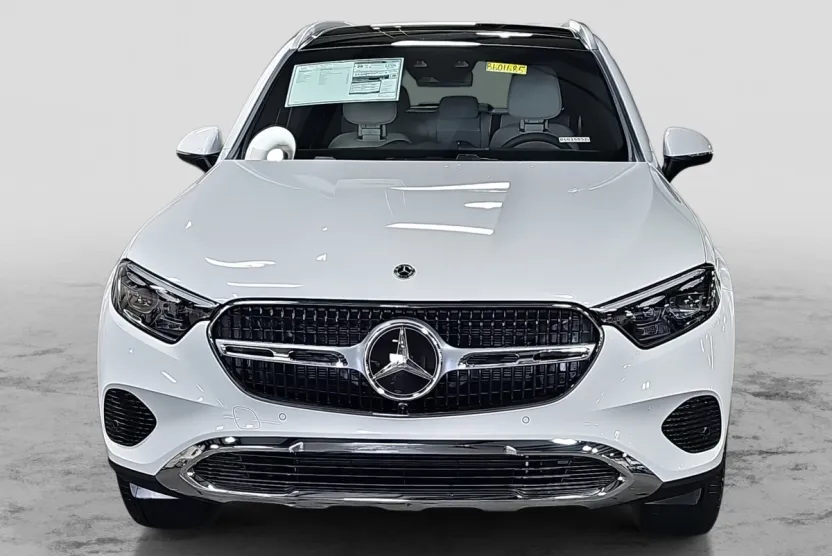 2026 Mercedes Benz GLC 300 4MATIC photo 1