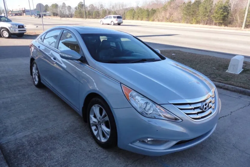 2013 Hyundai Sonata Limited photo 1