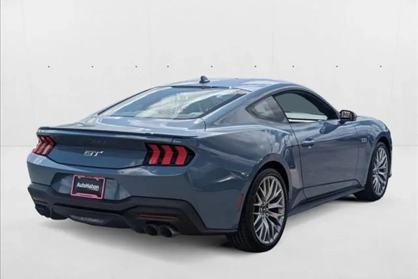 2025 Ford Mustang GT Premium photo 1