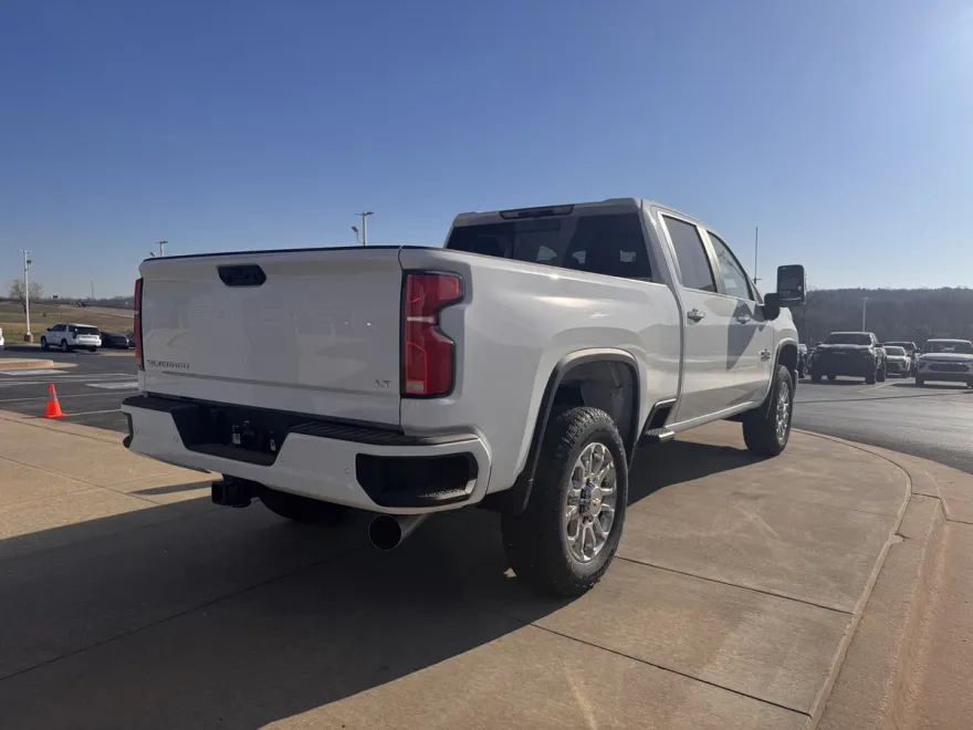 2025 Chevrolet Silverado 2500HD LT photo 1