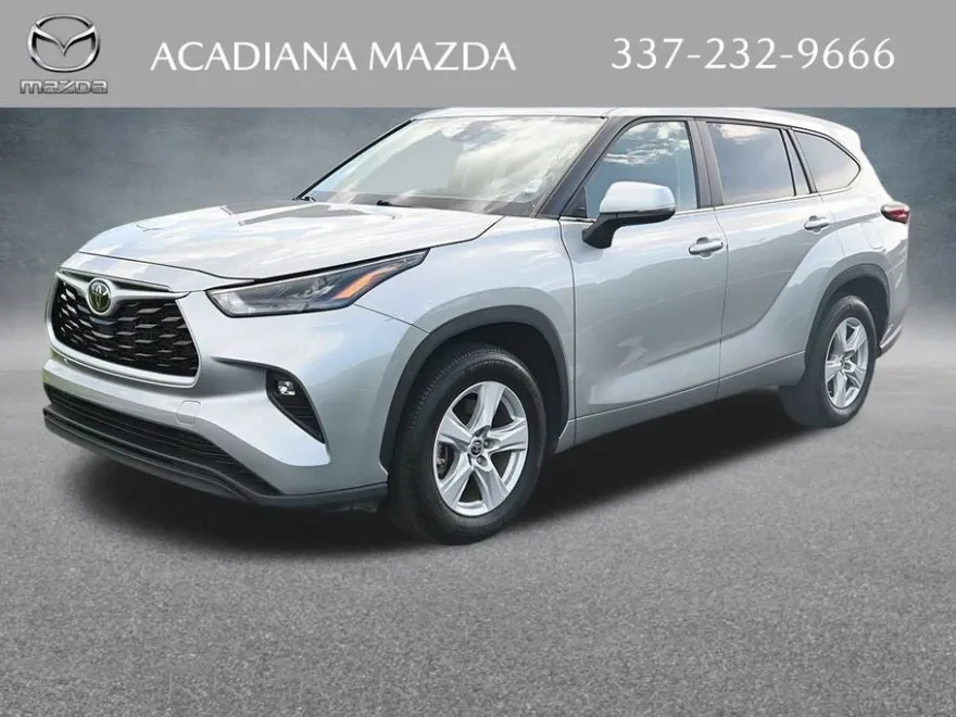 2023 Toyota Highlander L photo 1