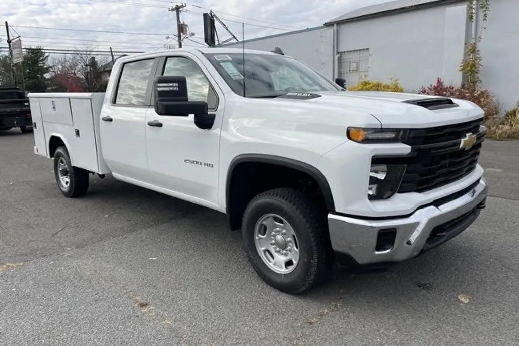 2025 Chevrolet Silverado 2500HD photo 1